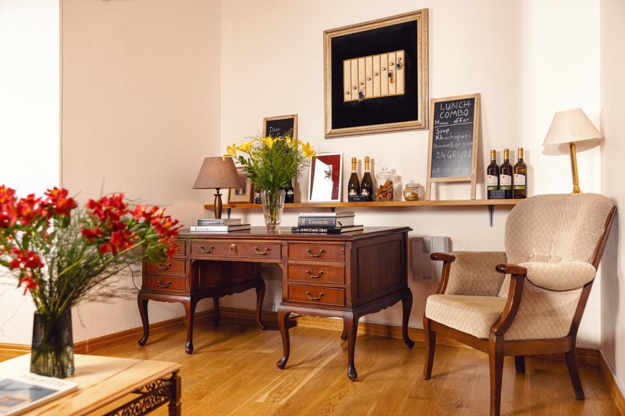 Octava Boutique Hotel Tbilisi ภายนอก รูปภาพ