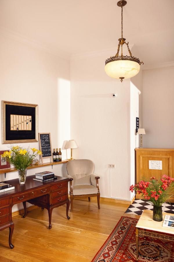 Octava Boutique Hotel Tbilisi ภายนอก รูปภาพ